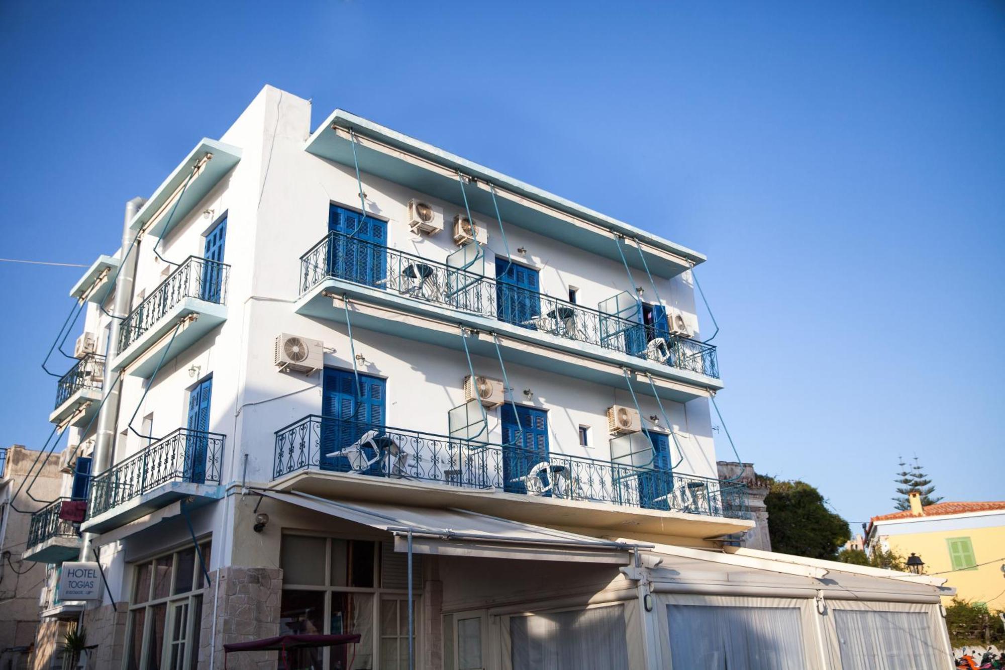 Togias Hotel Aegina エクステリア 写真